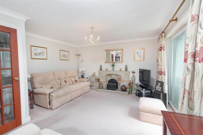 2 bed Detached Bungalow for sale Image 6