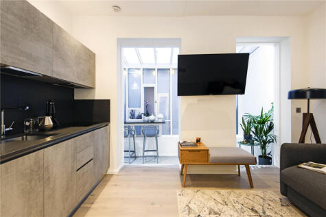 Monmouth Street, London, WC2H 9