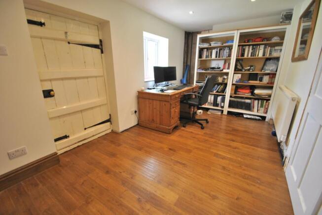 Photo 6