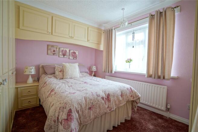 2 bed Bungalow for sale Image 7