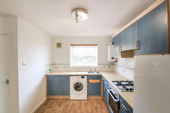 Kitchen 3.JPG
