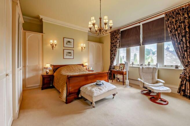 2 bed Flat for sale Image 7