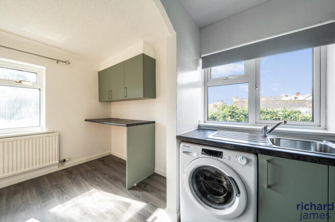 bf4bbb7ac2a04e2280194307b9a71847