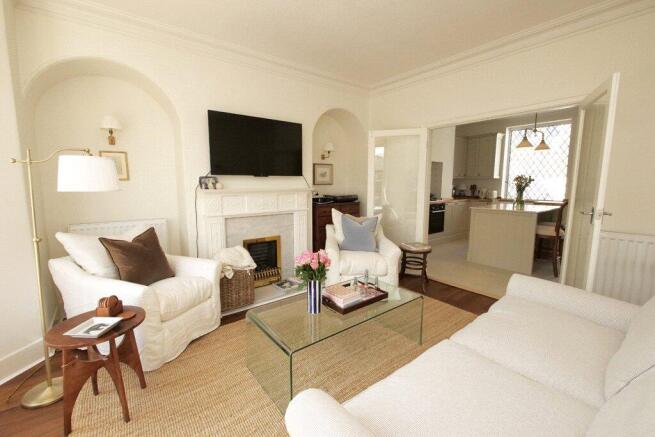 3 bed Terraced for sale Image 4
