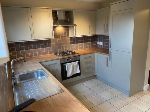3 bed House for sale Image 2