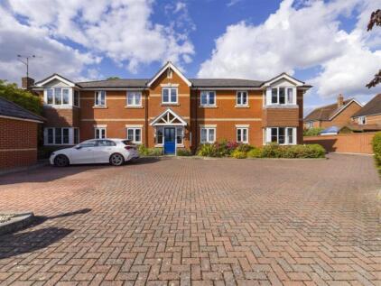 Fircroft Close, Tilehurst, Reading