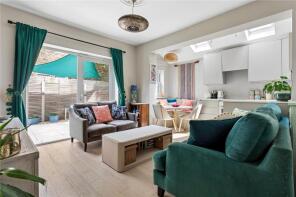 63, Dinsmore Road, London SW12 9PT