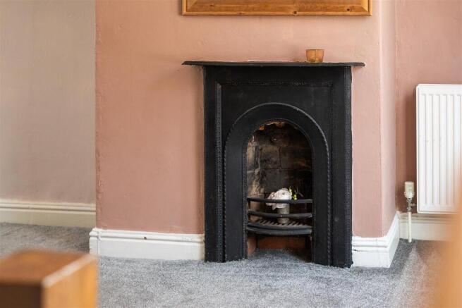 3 bed Terraced for sale Image 10