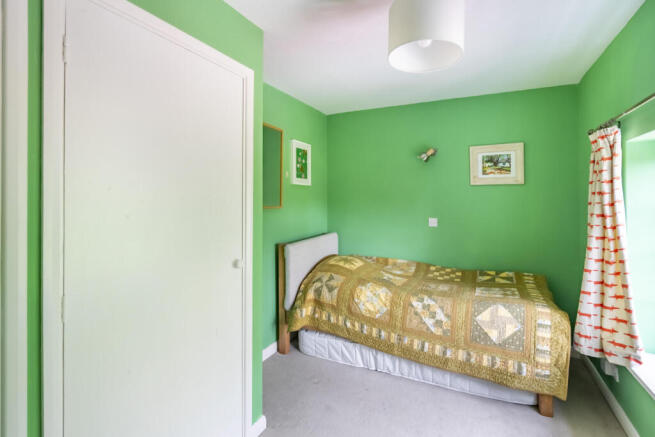 4 bed Detached for sale Image 12