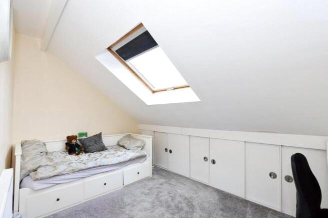2 bed Flat for sale Image 5