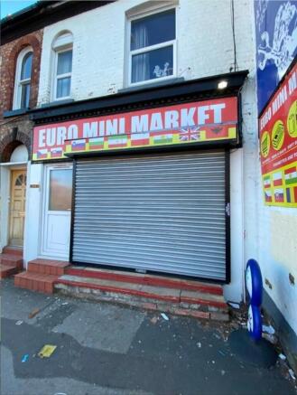 Convenient local market right on your doorstep...