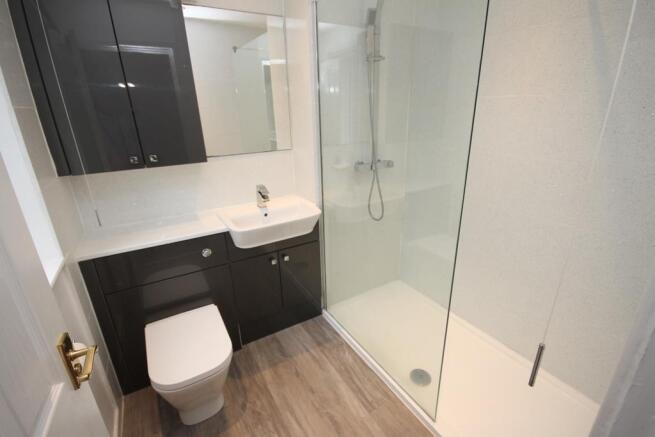 Re-Fitted En-Suite