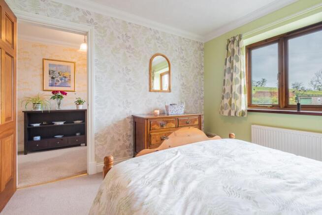 Bedroom, Honeysuckle Hill