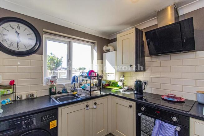 Kitchen 2 T202301091057.jpg