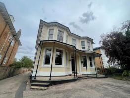 Flat C, 30 Tulip Court, Kenilworth Road, Leamington Spa CV32 6JE