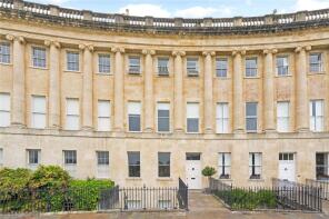 10a, Royal Crescent, City Centre, Bath BA1 2LR