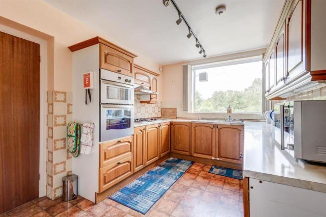 3 bed Detached for sale Image 12