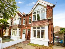 5, 19 21 Ash House, Ash Grove, Worthing Central, Worthing BN11 1PD