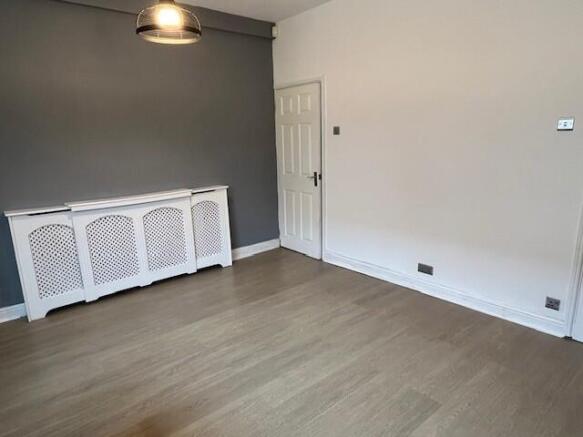 3 bed End of Terrace to rent Image 9