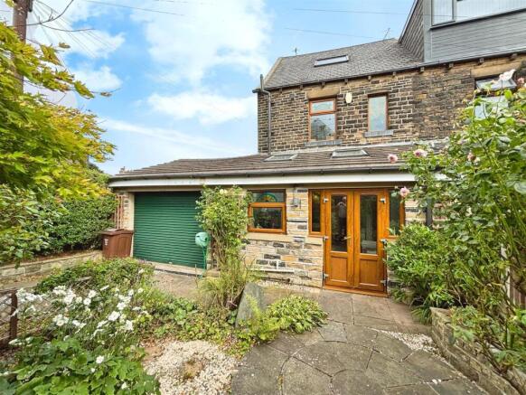 2 bed End of Terrace for sale in bradford