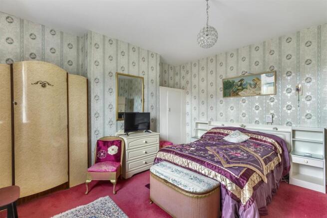 4 bed Terraced for sale Image 11