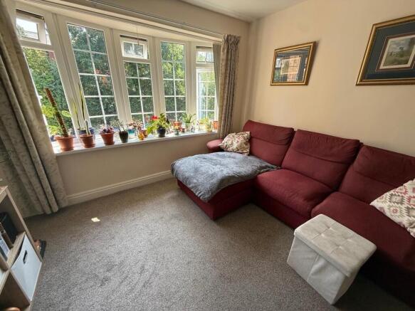 Flat 5 Pinewood Court, Broad Road, Sale, M33 2EN photo 4