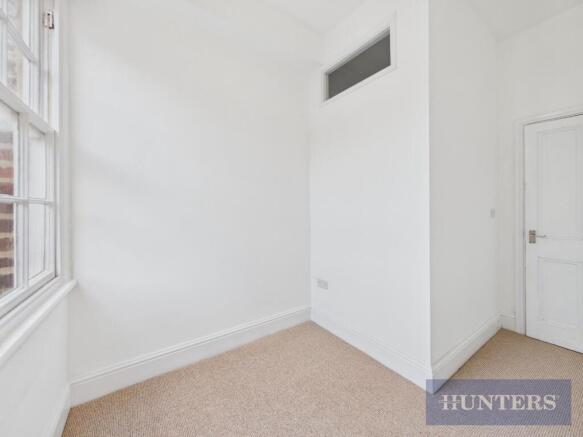 5 bed Terraced for sale Image 10