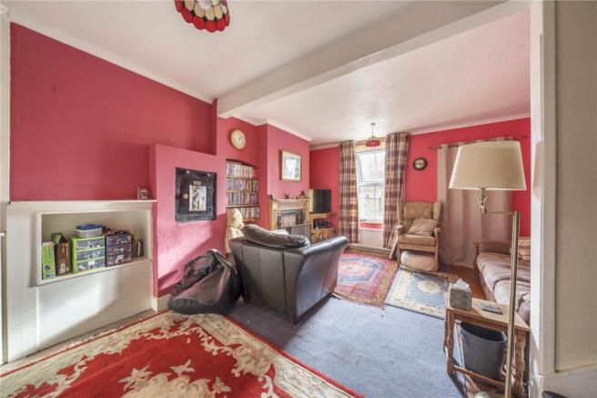 7 Family Room 2023
