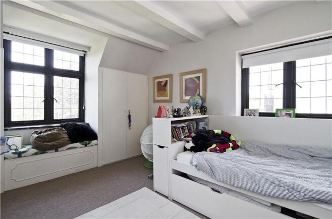 Photo 11