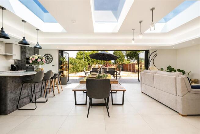 Open Plan Kitchen, Dining & Sitting