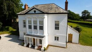 Menagerie House, Road Past West Clatworthy, Barnstaple EX32 0RL