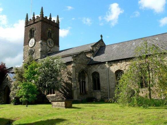 2 bed Town House to rent Image 12