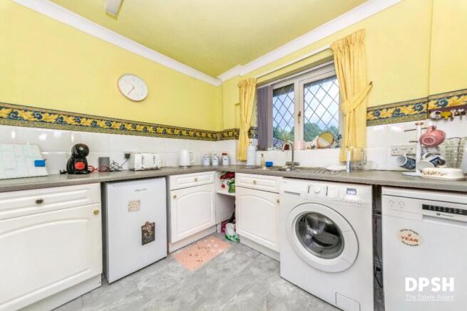 3 bed Detached Bungalow for sale Image 10