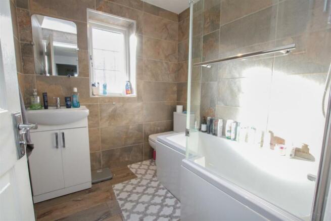HOUSE BATHROOM