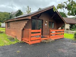 Waterside, Cheddar Road, Axbridge BS26 2DP