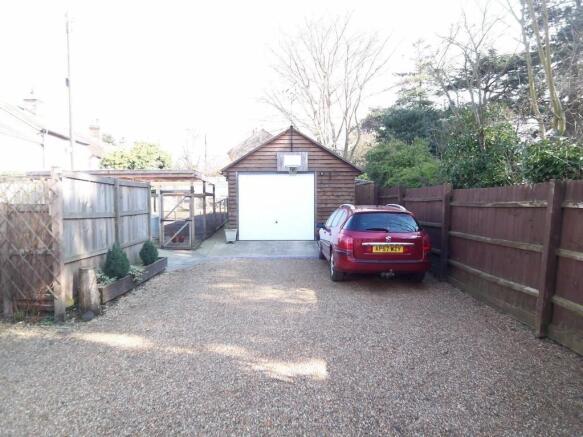 Garage/Workshop