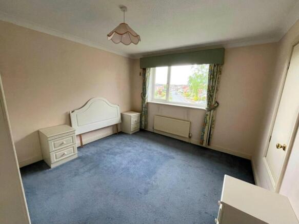 4 bed Detached for sale Image 6