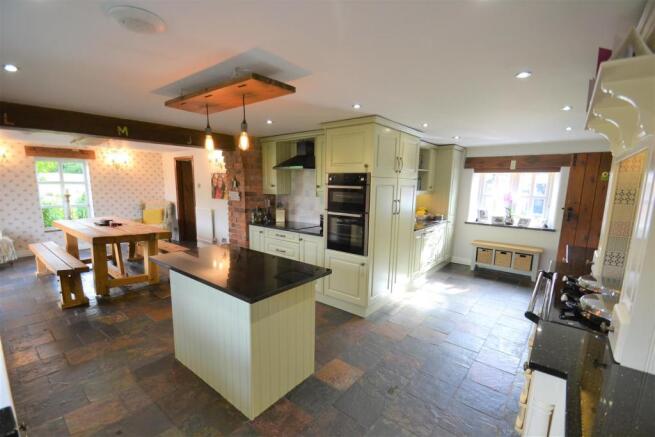 Kitchen/ breakfast room