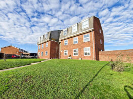 Flat 4, 35 Hardy, Fremantle, Shoeburyness, Southend-on-sea SS3 9EN