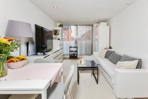 14 Midgham Way, Reading, RG2