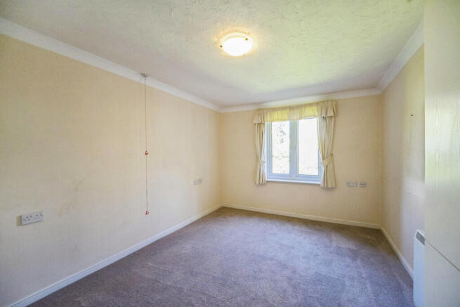 2 bed Apartment for sale Image 10