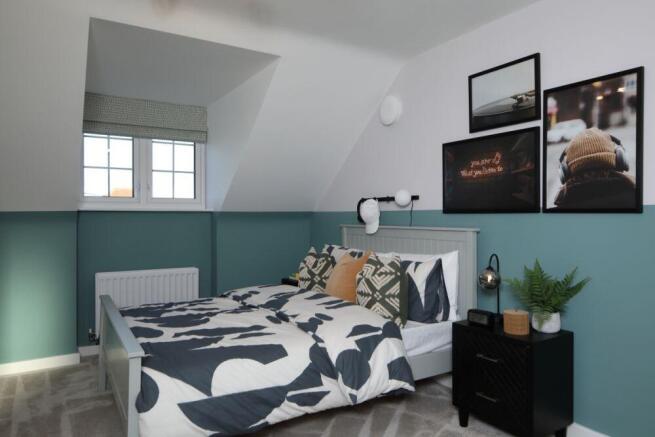 5 bed Detached for sale Image 8