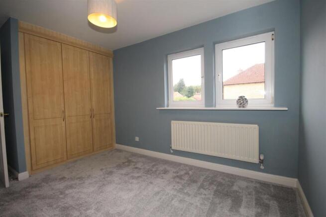 4 bed Detached for sale Image 10