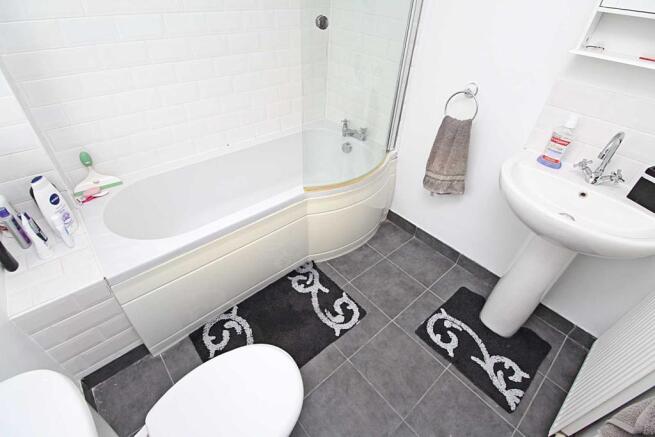 Bathroom.JPG