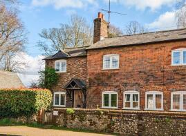 Merrivale, Winchester Road, Chawton, Alton GU34 1SB