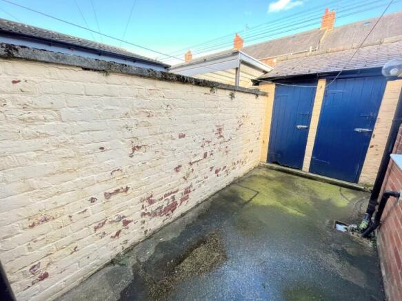REAR COURTYARD