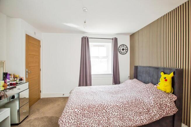 4 bed Town House for sale Image 6