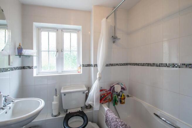 Bathroom.jpg