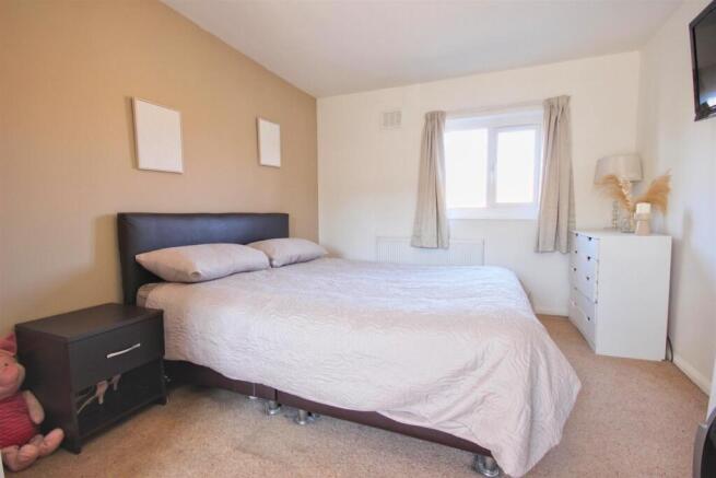 4 bed Terraced for sale Image 6