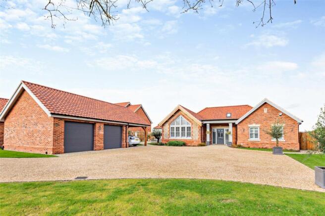 Oak Tree Barn